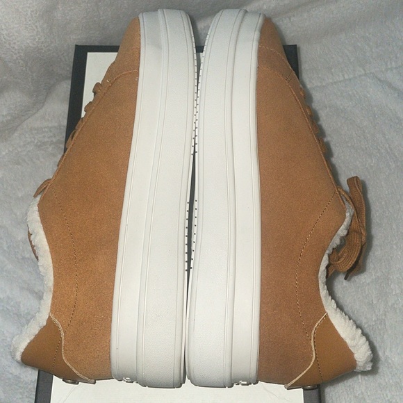 NWT J/SLIDES NINKA Waterproof Suede and Sherpa Sneaker - Picture 14 of 16